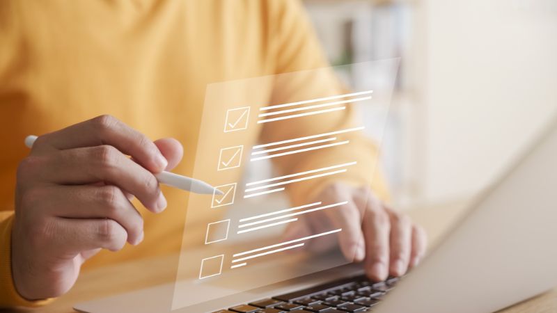 Diferenças entre bacharelado e licenciatura: 5 pontos-chave para decidir seu futuro.