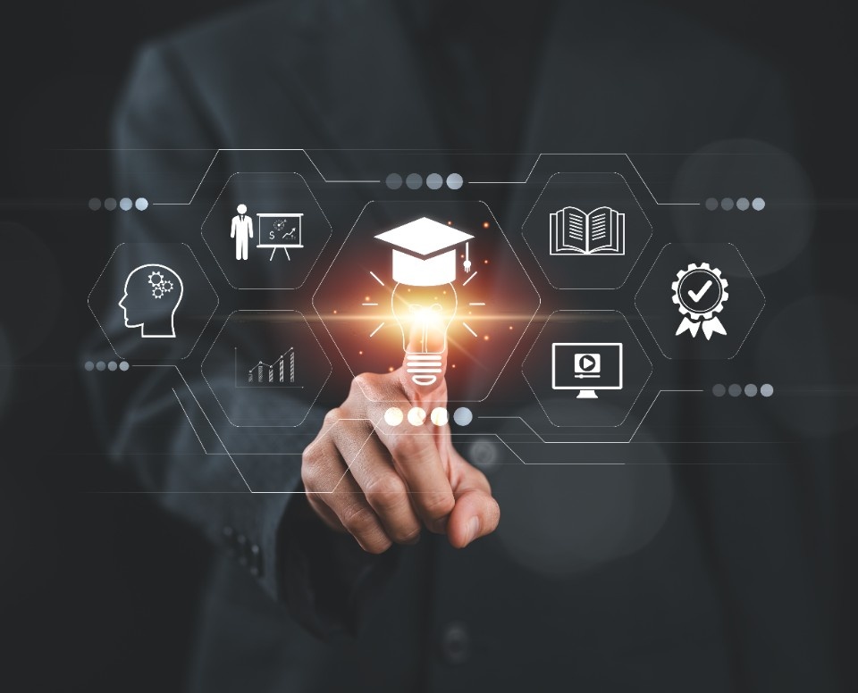 Graduação, pós ou cursos rápidos: como escolher a melhor formação em tecnologia para você