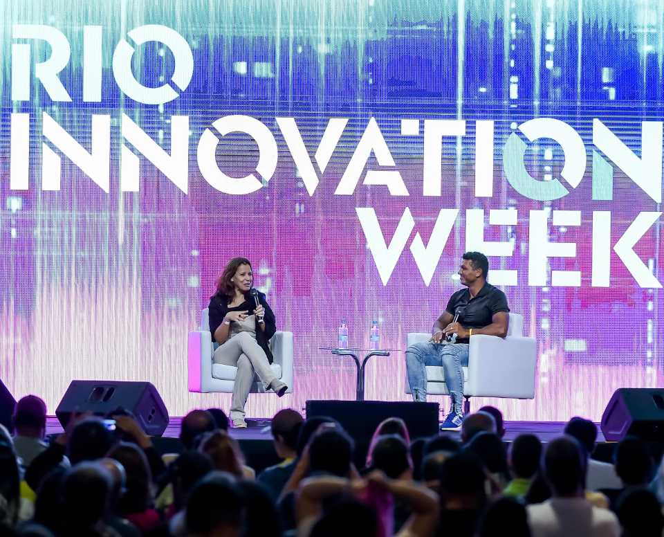 Carreiras à prova de futuro: o que vai diferenciar os profissionais na era da IA